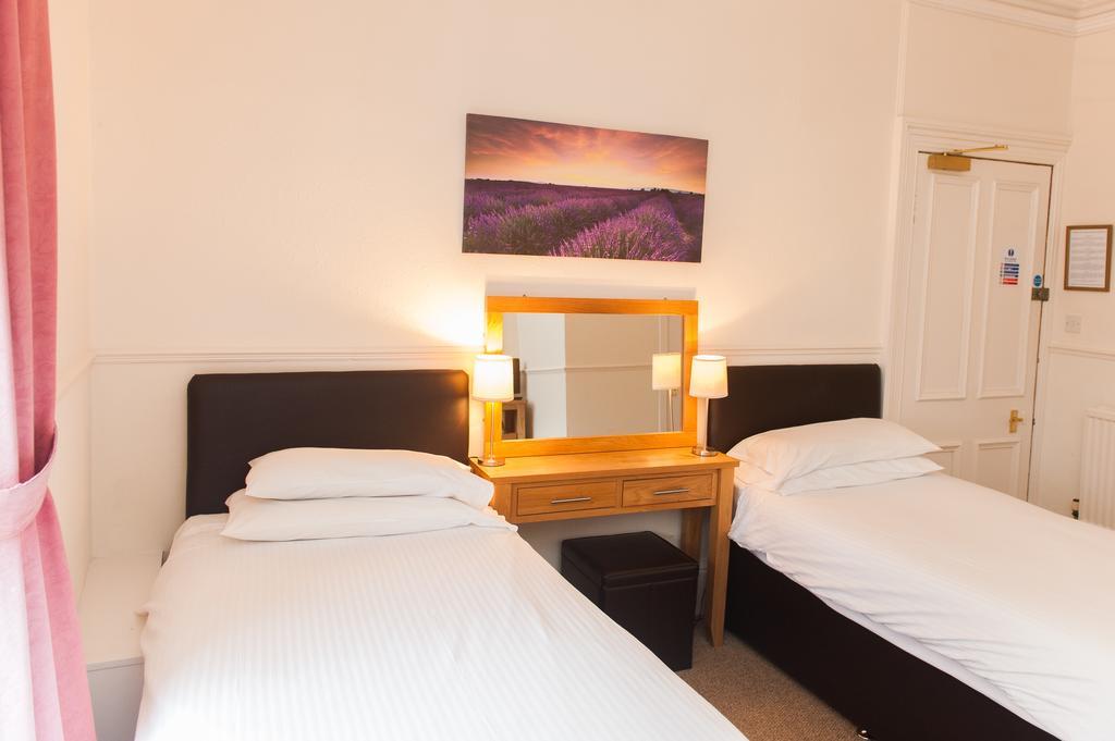 Ardross Glencairn Hotel อินเวอร์เนส ภายนอก รูปภาพ